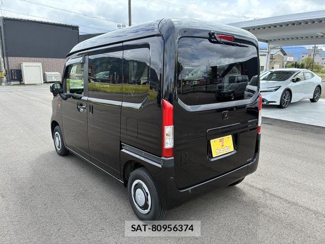 Honda N-VAN 2025-05 8830933-10