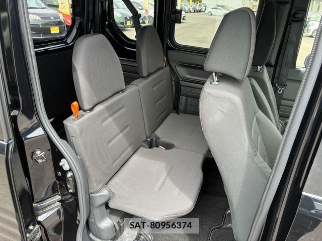 Honda N-VAN 2025-05 8830933-16