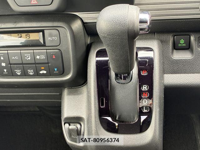 Honda N-VAN 2025-05 8830933-26