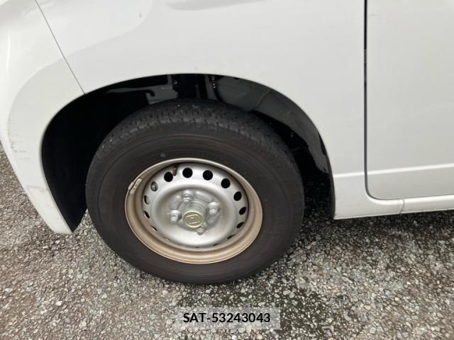 Honda N-VAN 2026-04 8830934-8