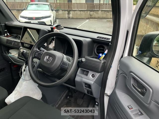 Honda N-VAN 2026-04 8830934-9