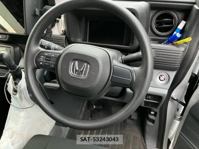 Honda N-VAN 2026-04 8830934-16