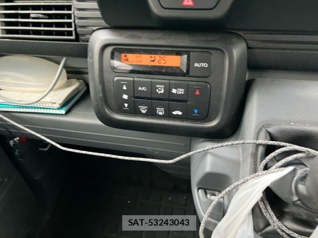 Honda N-VAN 2026-04 8830934-19