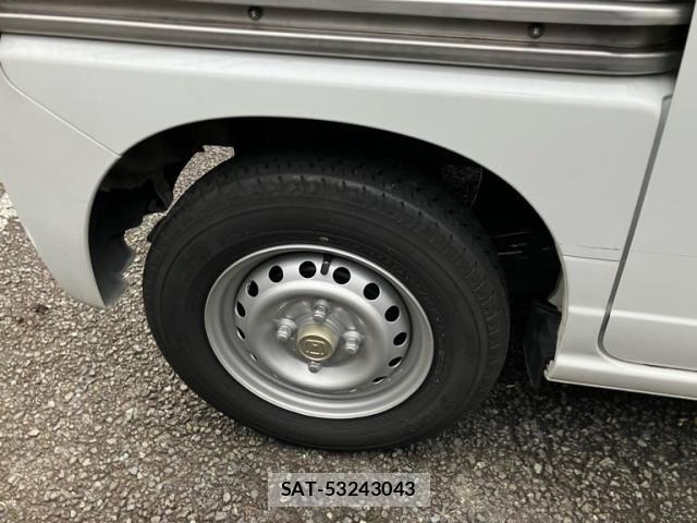 Honda N-VAN 2026-04 8830934-6