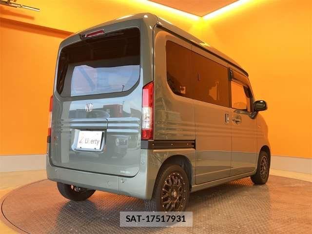 Honda N-VAN 2025-02 8830932-18