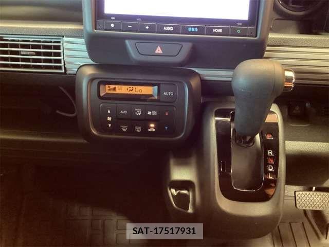 Honda N-VAN 2025-02 8830932-8