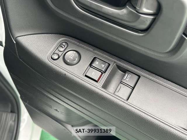 Honda N-VAN 2026-04 8871768-13