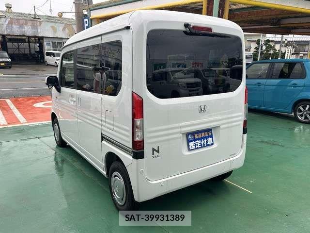 Honda N-VAN 2026-04 8871768-3
