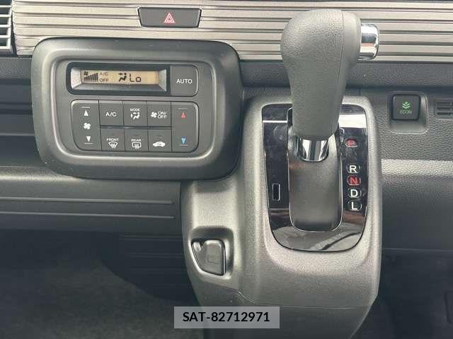 Honda N-VAN 2026-01 8871767-17