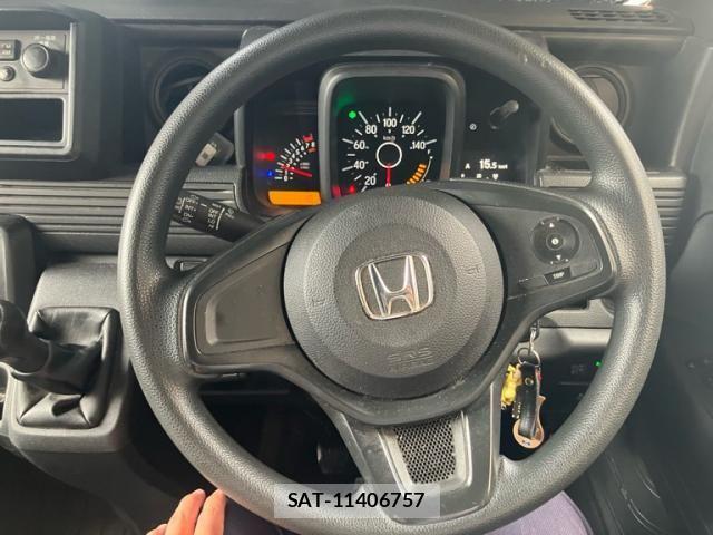 Honda N-VAN 2019-03 8881392-13