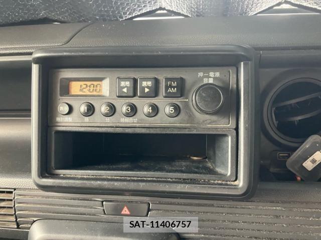 Honda N-VAN 2019-03 8881392-14