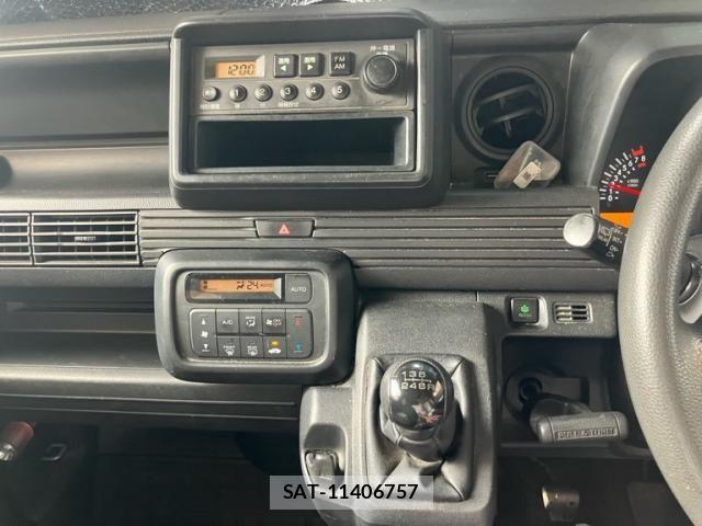 Honda N-VAN 2019-03 8881392-15