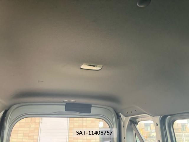 Honda N-VAN 2019-03 8881392-16