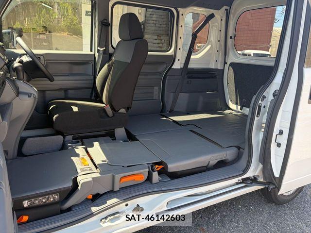 Honda N-VAN 2020-07 8881391-16