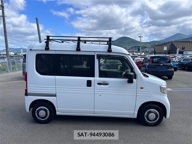 Honda N-VAN 2022-09 8881390-9