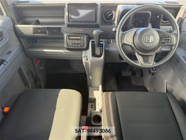 Honda N-VAN 2022-09 8881390-13