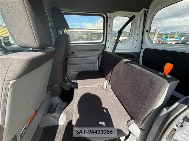 Honda N-VAN 2022-09 8881390-14