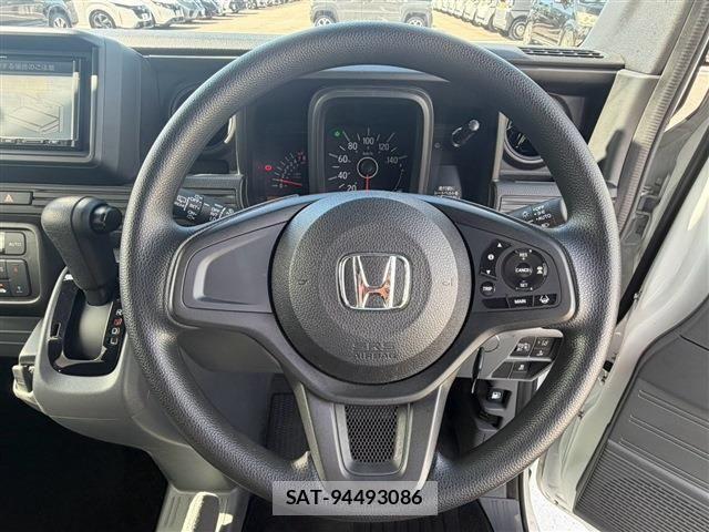 Honda N-VAN 2022-09 8881390-17