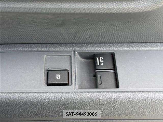Honda N-VAN 2022-09 8881390-25