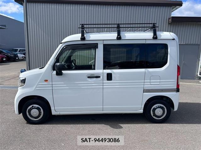 Honda N-VAN 2022-09 8881390-8
