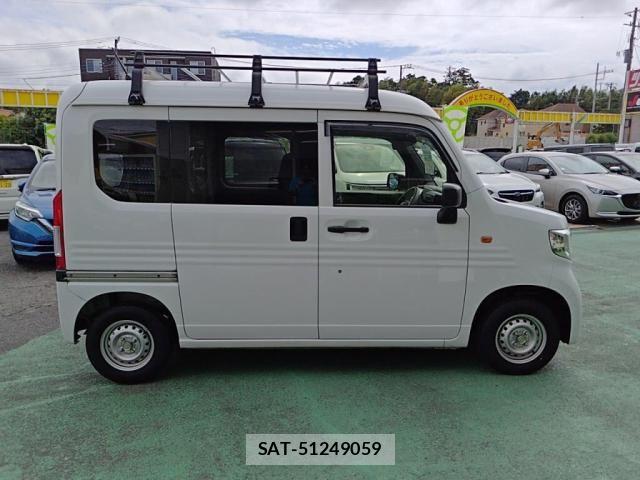 Honda N-VAN 2020-04 8881389-9