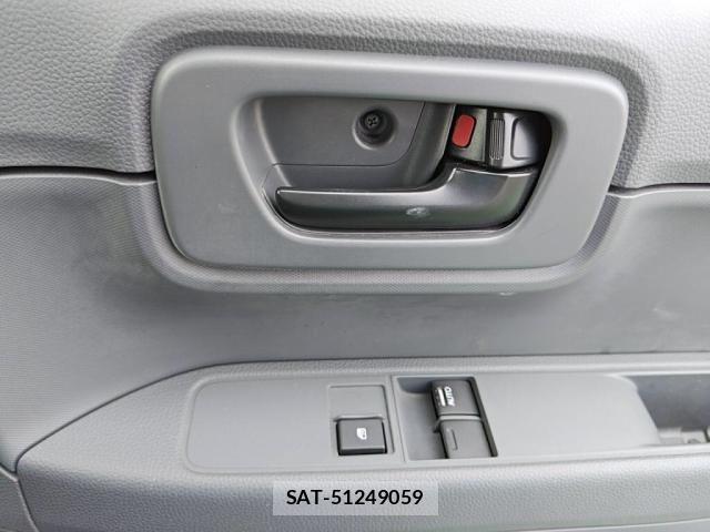 Honda N-VAN 2020-04 8881389-18