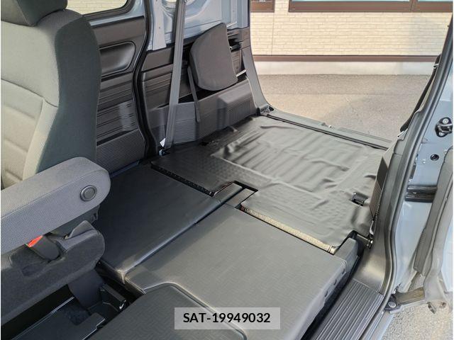 Honda N-VAN 2024-08 8881386-17