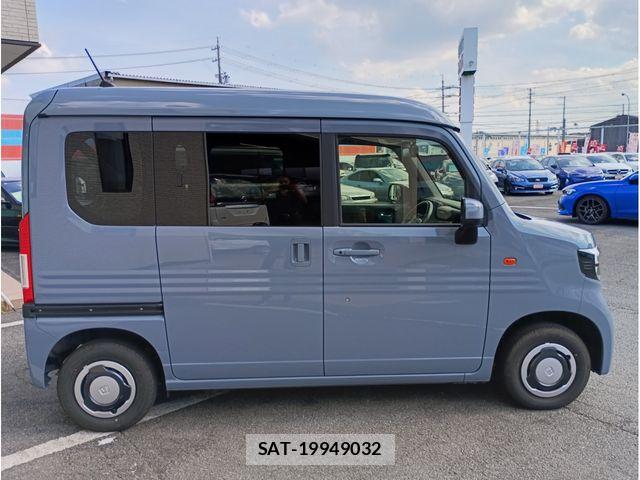 Honda N-VAN 2024-08 8881386-7