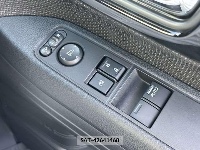 Honda N-VAN 2025-09 1319989-16