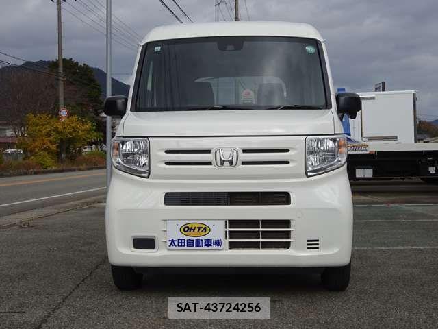 Honda N-VAN 2018-10 1872467-1