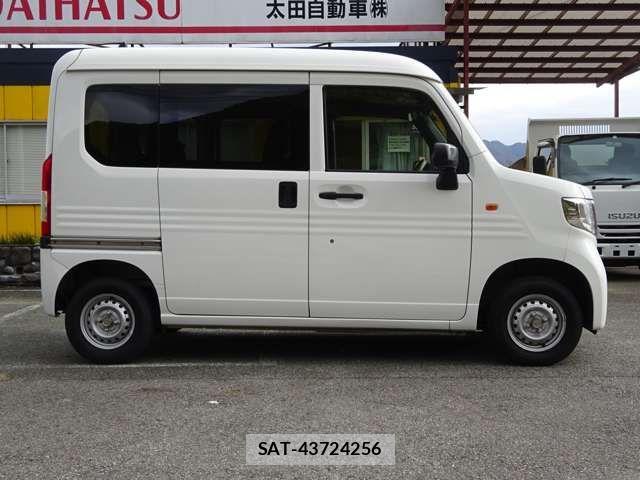 Honda N-VAN 2018-10 1872467-3