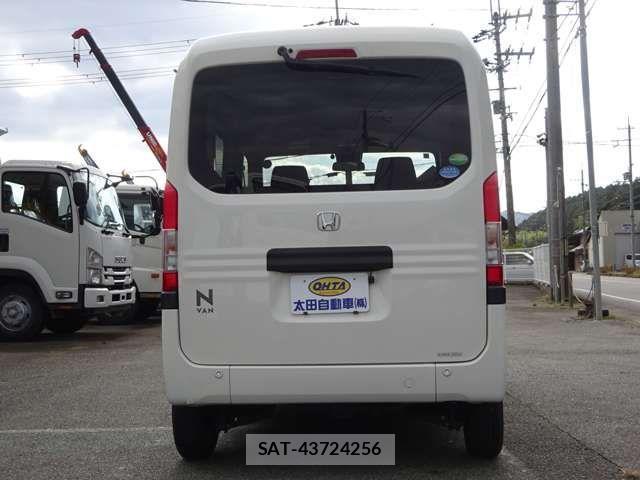 Honda N-VAN 2018-10 1872467-5