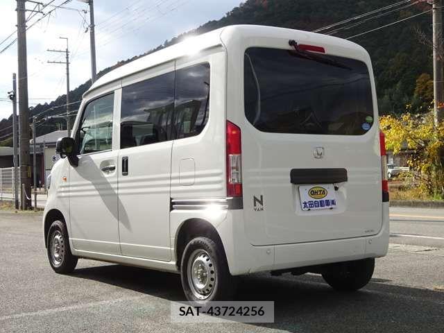 Honda N-VAN 2018-10 1872467-6
