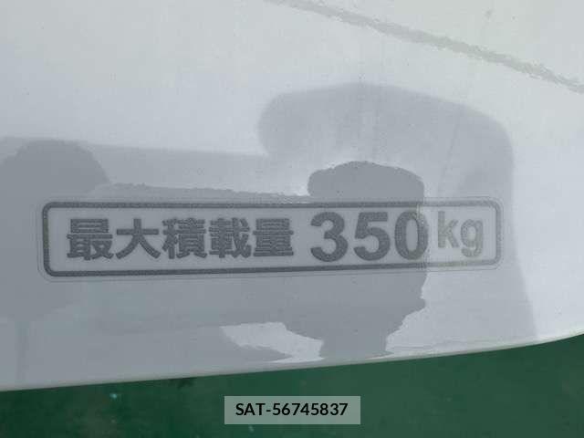 Honda N-VAN 2025-12 5874794-10