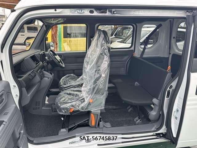 Honda N-VAN 2025-12 5874794-5