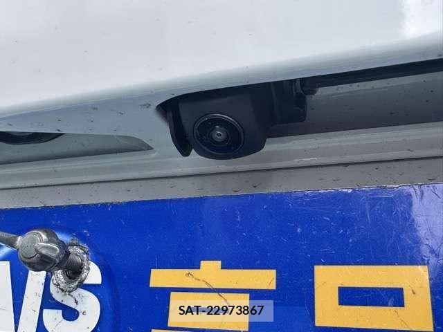 Honda N-VAN 2025-10 6015406-10