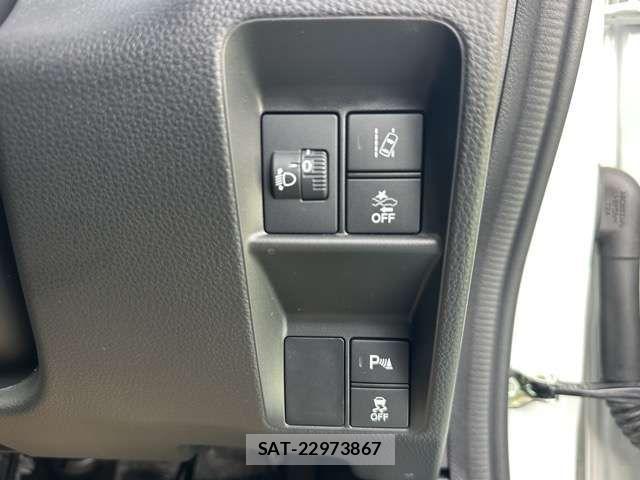 Honda N-VAN 2025-10 6015406-18