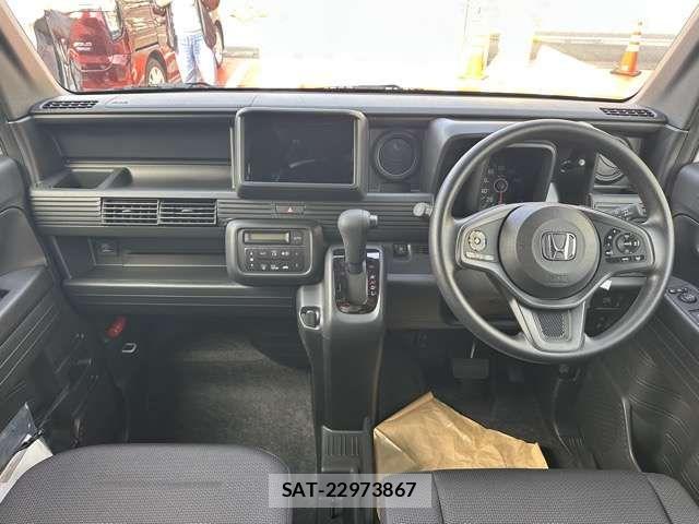 Honda N-VAN 2025-10 6015406-7