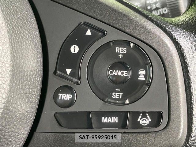 Honda N-VAN 2024-06 7217137-5