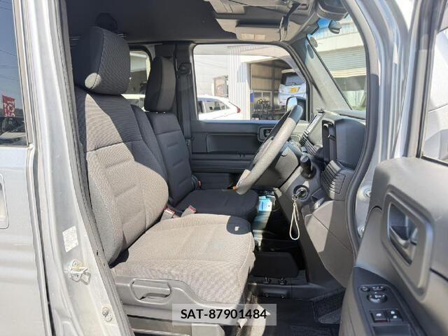 Honda N-VAN 2020-01 7251826-11