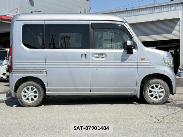 Honda N-VAN 2020-01 7251826-25