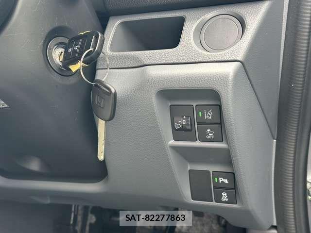 Honda N-VAN 2025-08 7329105-14