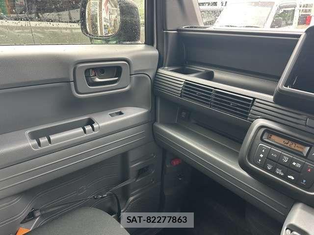 Honda N-VAN 2025-08 7329105-17