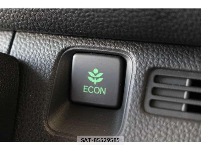 Honda N-VAN 2024-10 7329104-16