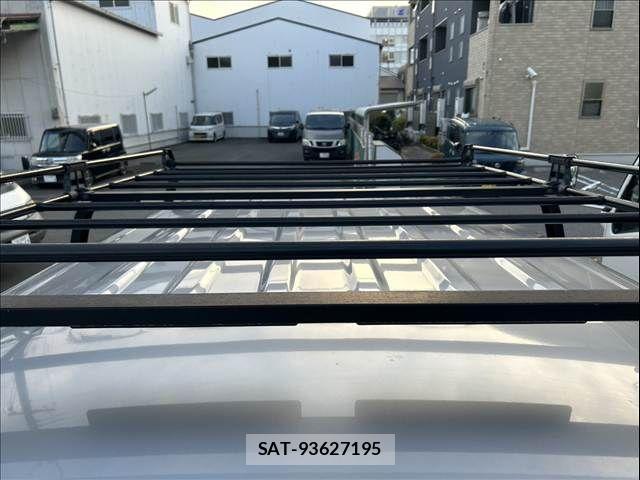 Honda N-VAN 2020-05 7456556-13
