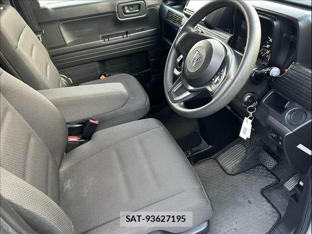 Honda N-VAN 2020-05 7456556-8