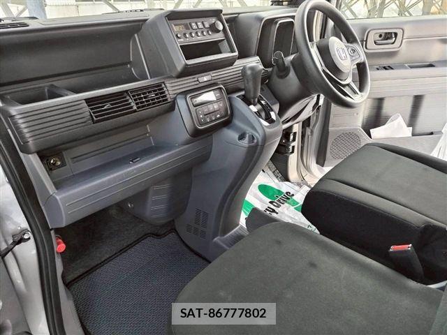 Honda N-VAN 2019-09 7726870-15