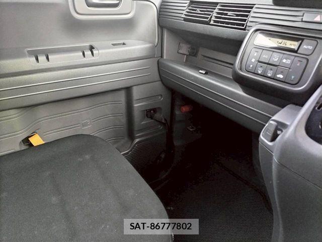 Honda N-VAN 2019-09 7726870-27