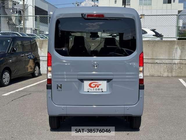 Honda N-VAN 2026-06 8075021-3