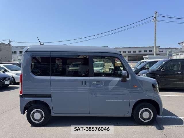 Honda N-VAN 2026-06 8075021-4